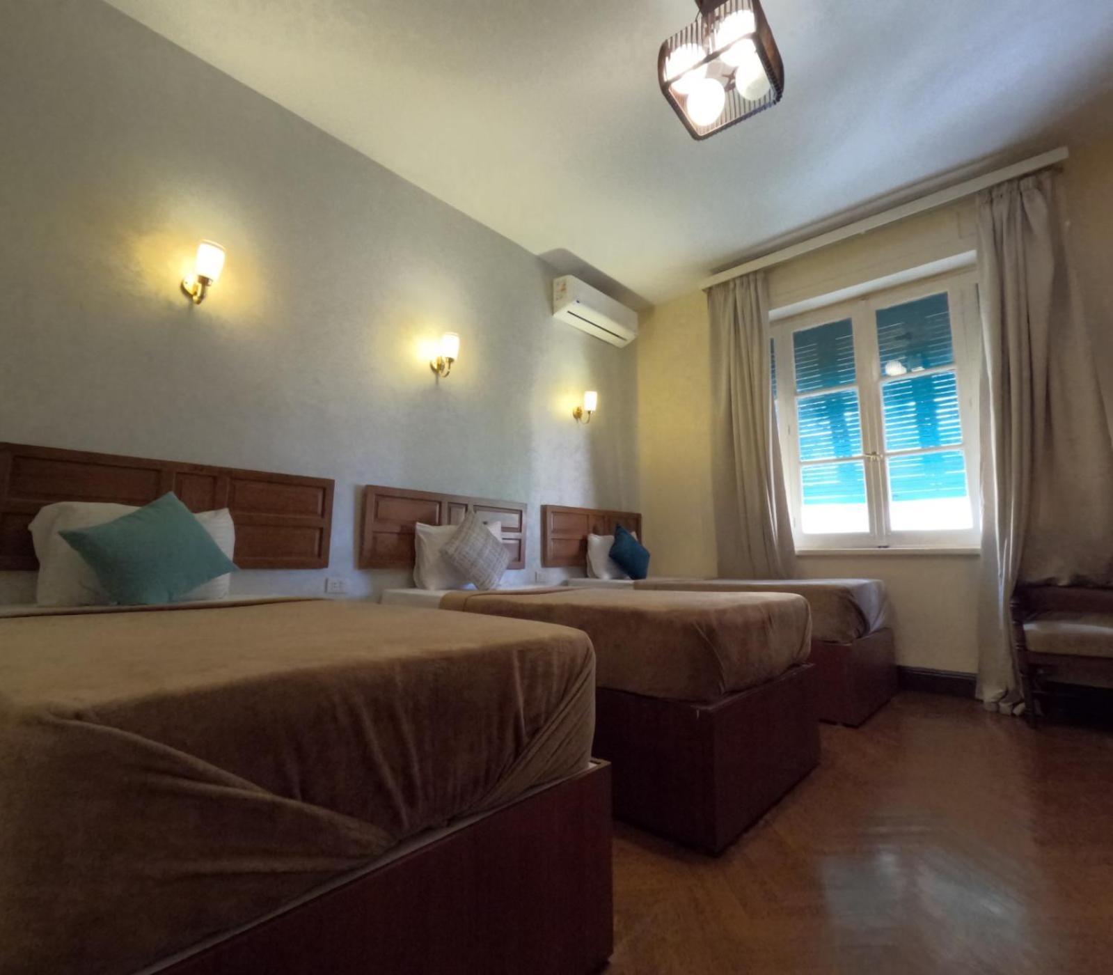 The Location Hotel 3*