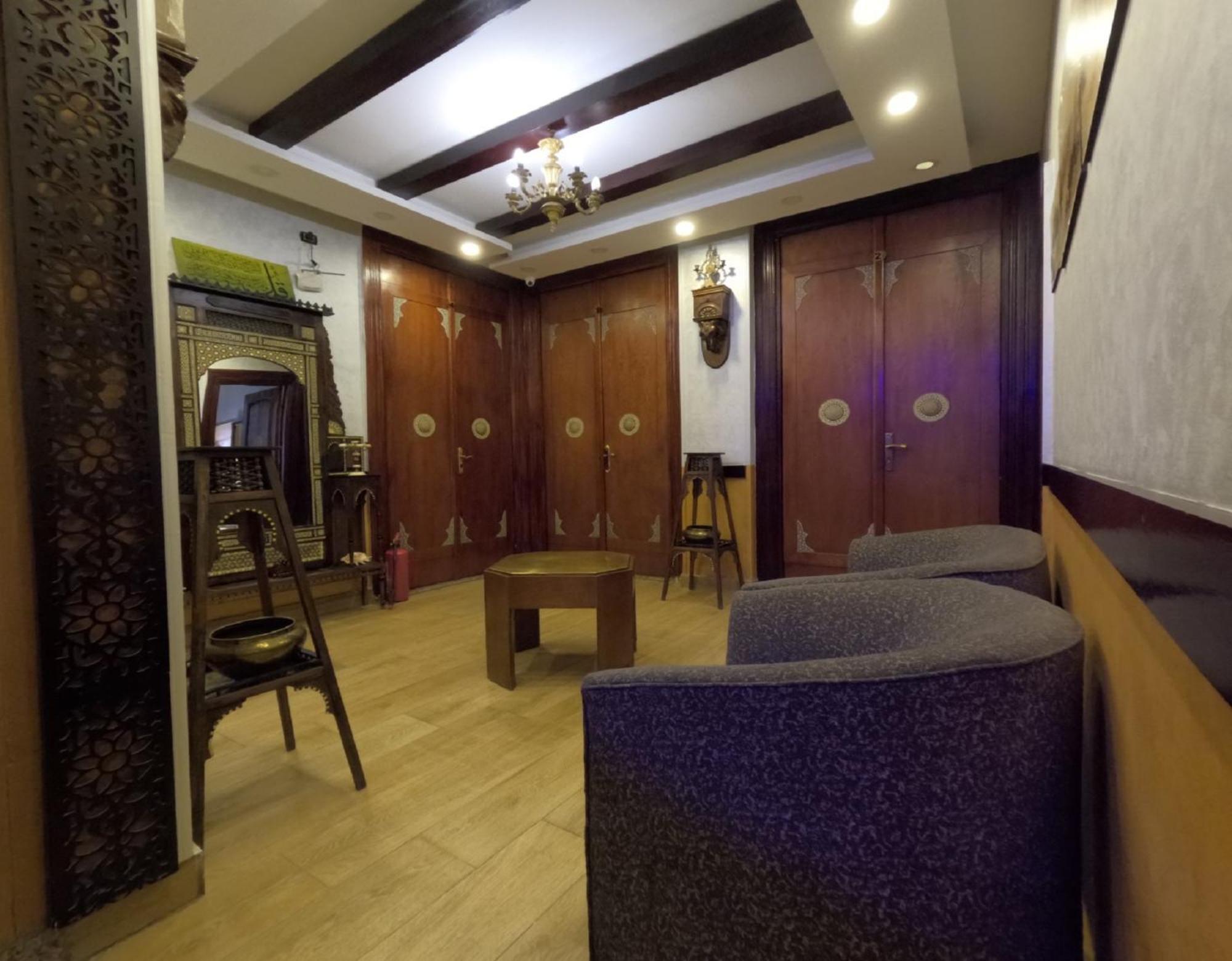 Otel The Location Kahire