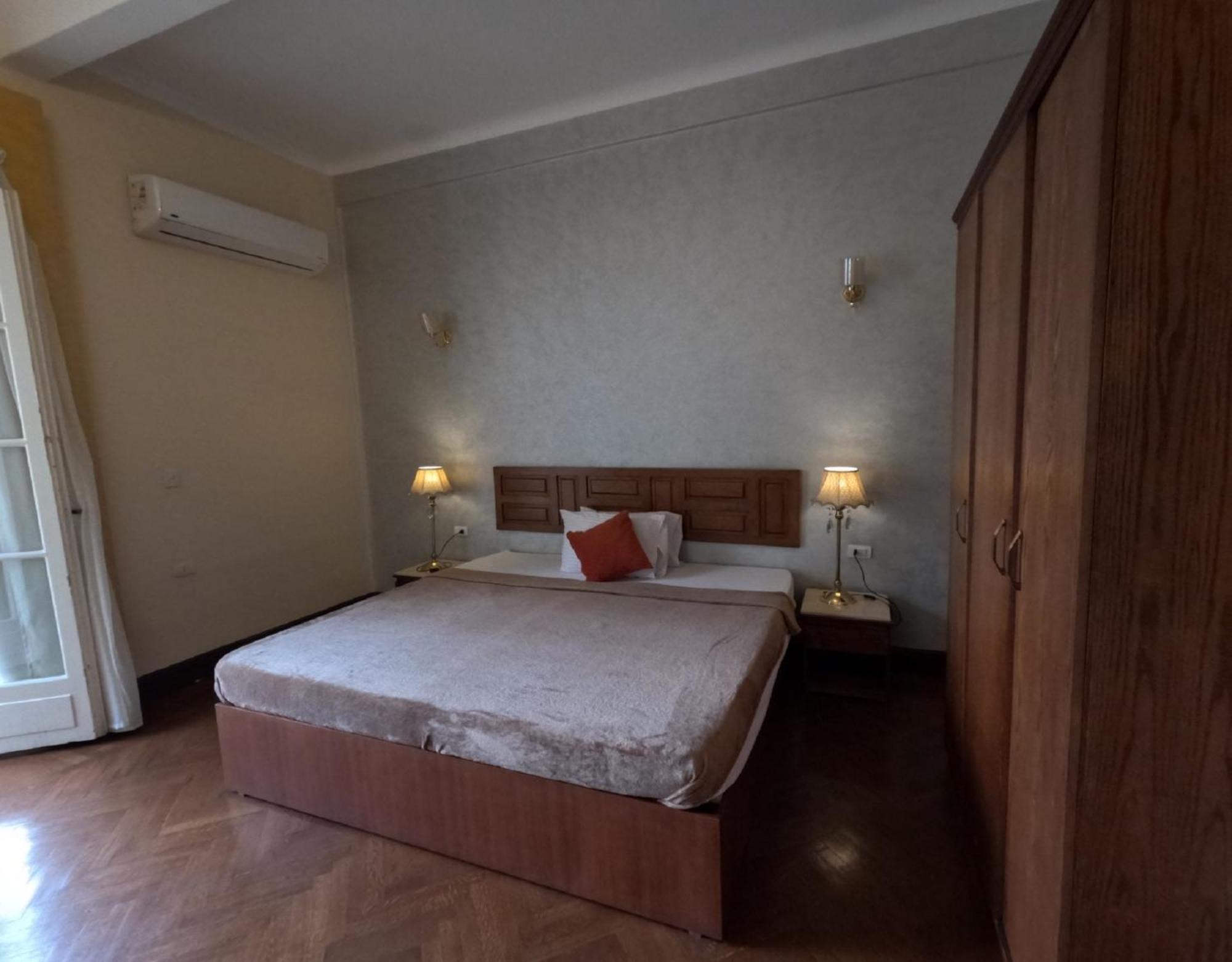 The Location 3* Kahire